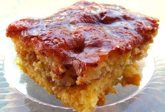 Honey Bun Cake